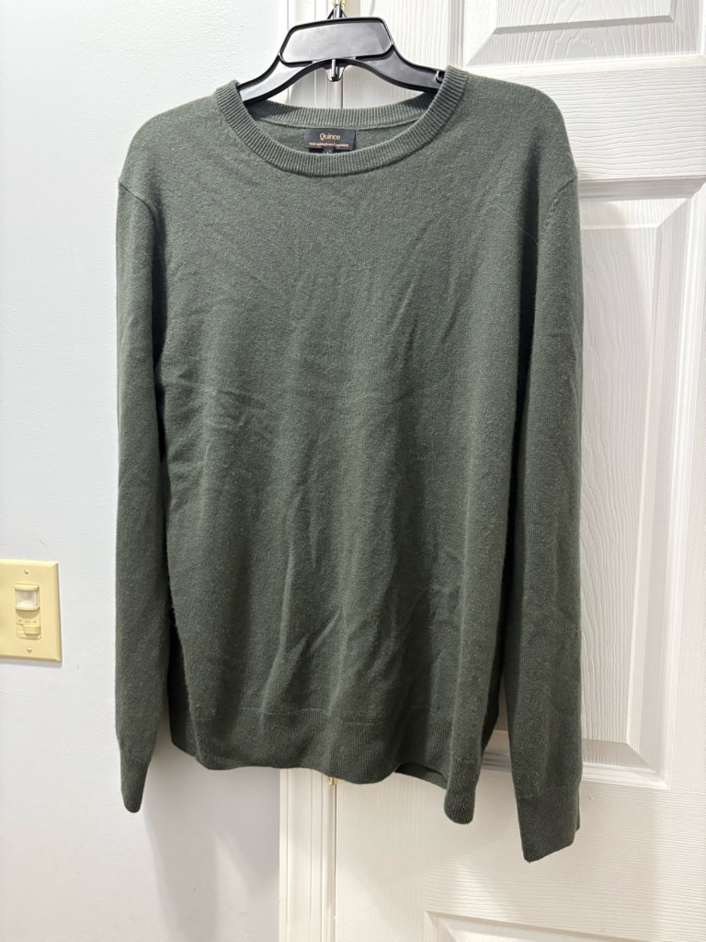 Quince Men's Mongolian Cashmere Sweater Moss Green Large